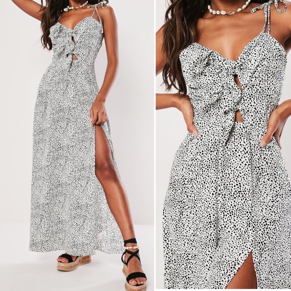 Missguided Dresses & Skirts - Missguided•White Animal Print Maxi Dress•Size 10 Missguided Dresses & Skirts - Missguided•White Animal Print Maxi Dress•Size 10
